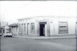 Contacto del edificio de la Cantina La Nueva Lira. Situado en avenida 10, calle 3 San José