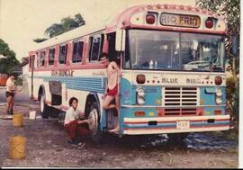 Fotografías de autobuses de Río Frío de Sarapiquí entre las décadas de los años 70 y 80