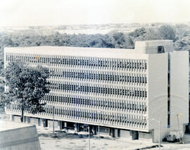Fotografías con imágenes del edificio de la Facultad de Derecho de la Universidad de Costa Rica S...