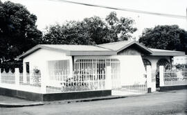 Fotografía de una casa de habitación Perteneciente a la Familia Ocampo Rodríguez en Río Segundo d...