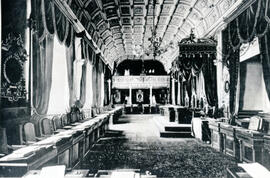 reproducción de la Sala de Sesiones del Congreso en 1909. Se observa  el decorado lujoso que pose...