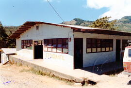 Fotografía con la imagen de la Cooperativa Estudiantil del Liceo Técnico Profesional de San Pablo...
