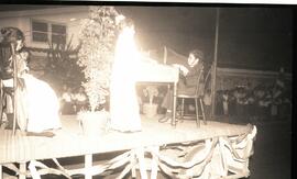 Fotografías niños en obra de teatro