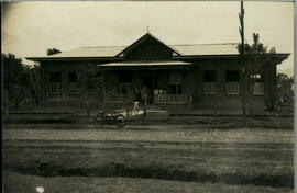 Fotografía de la Escuela Esmeralda Oreamuno de Jiménez en Cinco EsquinasTibás