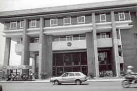 Fotografía del edificio de la Agencia del Banco Nacional de Costa Rica en San Pedro de Montes de ...