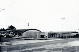 Fotografía de las instalaciones de la Escuela Juan Chaves R. en San Carlos. Toma hecha de sur a n...