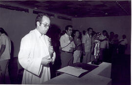Fotografías de la inauguración del Gimnasio Francisco Robledo de Puntarenas. Vista de la entrega ...