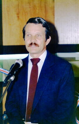 Fotografías de Luis Fernando Sibaja Chacón, inaugurando la exposición sobre el Centenario del Cie...