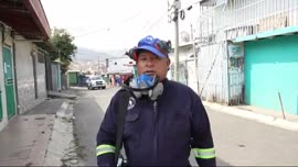 Video sobre fumigación contra el dengue en La Carpio, con personal del Ministerio de Salud