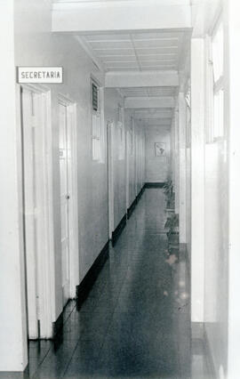 Fotografía de la segunda planta del Archivo Nacional en donde se ubican la Secretaría, Subdirecci...
