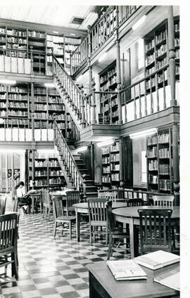 Fotografías de la sala de lectura número2 de la antigua Biblioteca Nacional , situada en avenida ...