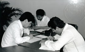 Fotografía de Alirio Bayona Fonseca de Colombia, Edgardo Motiño Flores de Honduras y William Varg...