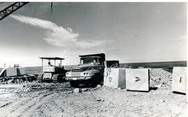 Fotografía de la construcción del rompeolas. Limón