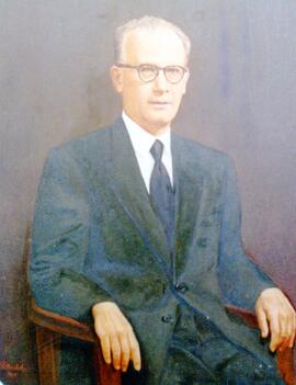 Fotografía del óleo con la imagen del Lic. Enrique Guier Sáenz, Presidente de la Corte Suprema de...
