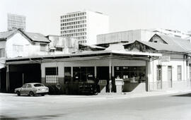 Fotografía de la estación gasolinera Texaco, situada en avenida 2-4, calle 9, esquina noroeste. S...