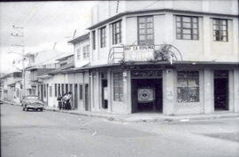 Contacto del edificio del Bar La Bohemia. situado en avenida 12, calle 5 San José