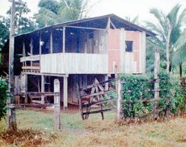 Fotografía de una casa de habitación típica en la localidad de la Vasconia en los Chiles, Alajuel...