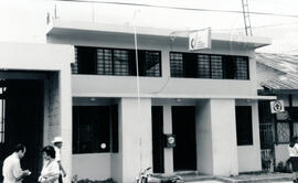 Fotografía del edificio de Correos y Telégrafos de Costa Rica CORTEL situado 75 metros al sur de ...