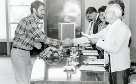 Fotografías de la entrega de certificados de la segunda Jornada Archivística realizada en el C.I....