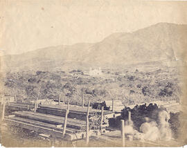 Fotografía de la ciudad de Tres Ríos, desde los patios locales del ferrocarril al Atlántico Cartago