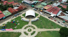 Fotografía panorámica del parque central de Los Chiles, Alajuela