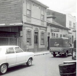 Fotografía de la casa número 319. Situada en avenida 5, calles 3 y 5, acera norte San José Costa ...