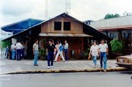 Fotografía del antiguo edificio de la Cooperativa de Artesanos, cantón de San Carlos Alajuela