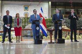 Fotografías del Presidente de la República, Rodrigo Chaves Robles, en la conferencia de prensa se...