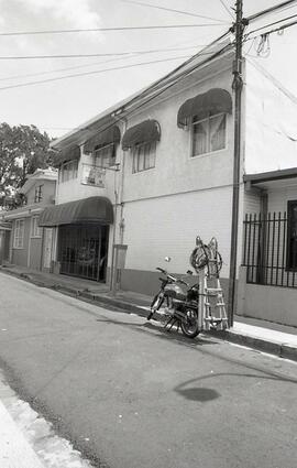 Fotografía del Hotel Saura. En este lugar vivieron entre otros Carlos Luis Sáenz Elizondo, noveli...