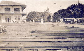 Fotografía del patio del ferrocarril al Atlántico en la ciudad de Limón