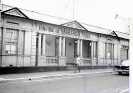 Fotografías del edificio que ocupó la Guardia de Asistencia Rural. Situada en avenidas 2-4, calle...