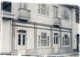 Fotografía de una casa de habitación, situada en avenida 2 y central, calle 11 San José