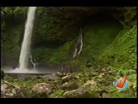 Video del reportaje titulado "En Pocora de Guápiles encontramos un lugar mágico y natural, s...