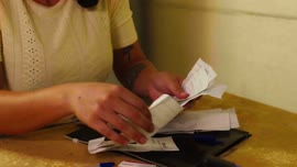 Video de propaganda política sobre renta mínima feminizada del Partido Frente Amplio