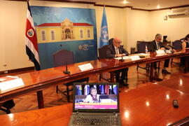 Fotografía sobre la presidencia de Costa Rica asumida en el 38 período de sesiones la Comisión Ec...