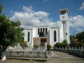 Fotografía de la iglesia católica en el distrito Las Juntas del cantón Abangares, provincia de Gu...