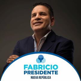 Volante del candidato presidencial del Partido Nueva República, Fabricio Alvarado Muñoz